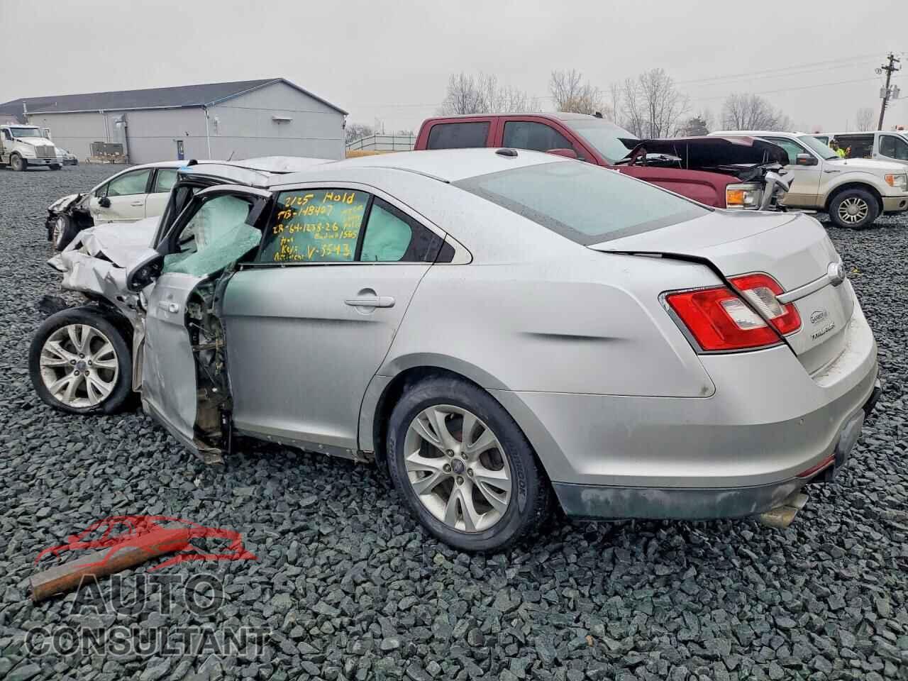 FORD TAURUS 2011 - 1FAHP2FW2BG155543