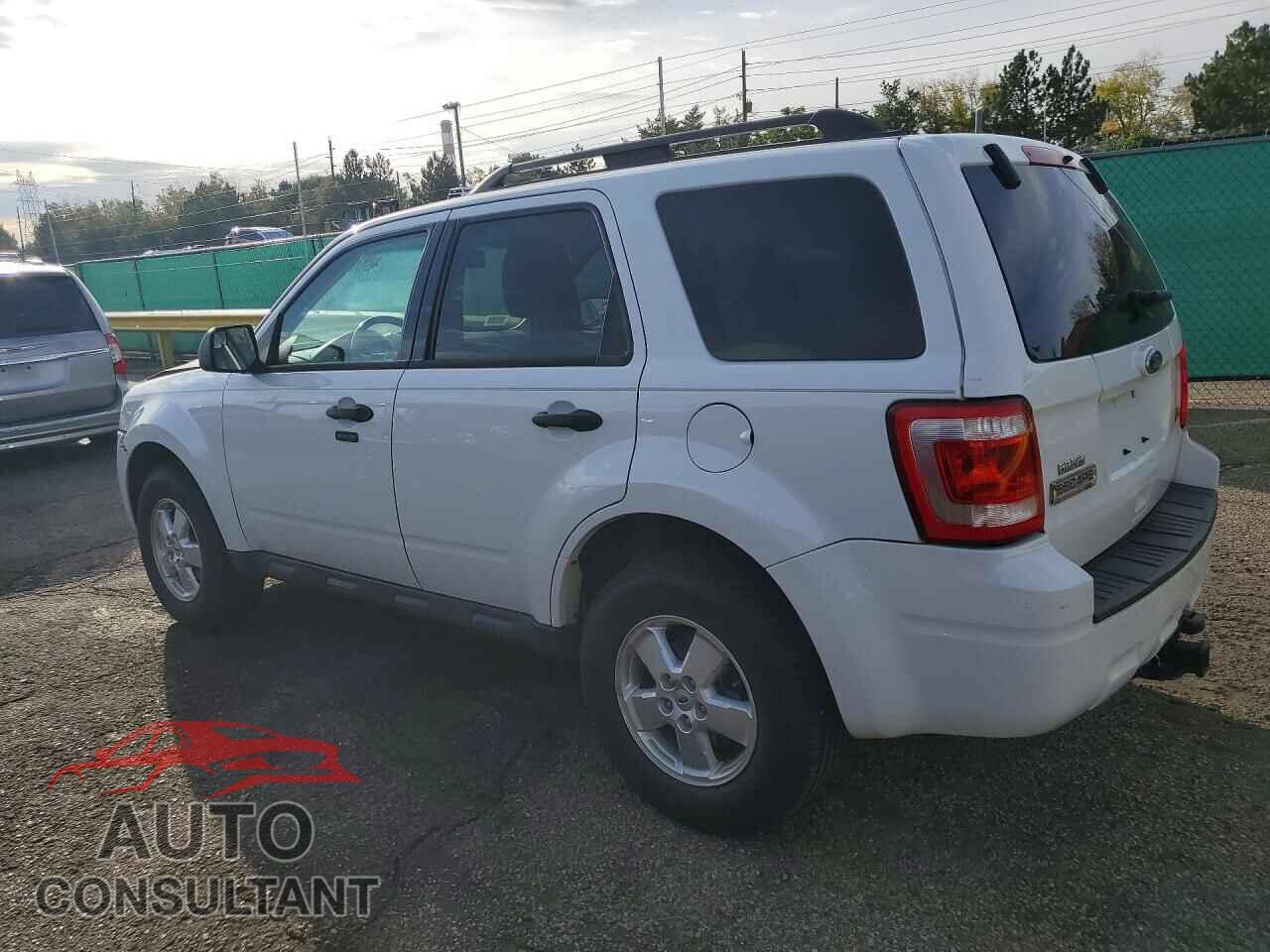 FORD ESCAPE 2010 - 1FMCU9DG8AKD28362