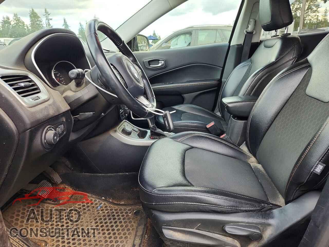 JEEP COMPASS 2019 - 3C4NJDBB2KT749901