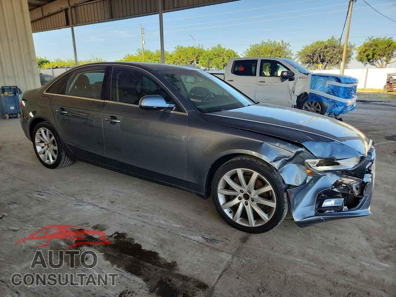 AUDI A4 2013 - WAUEFAFL3DN010586