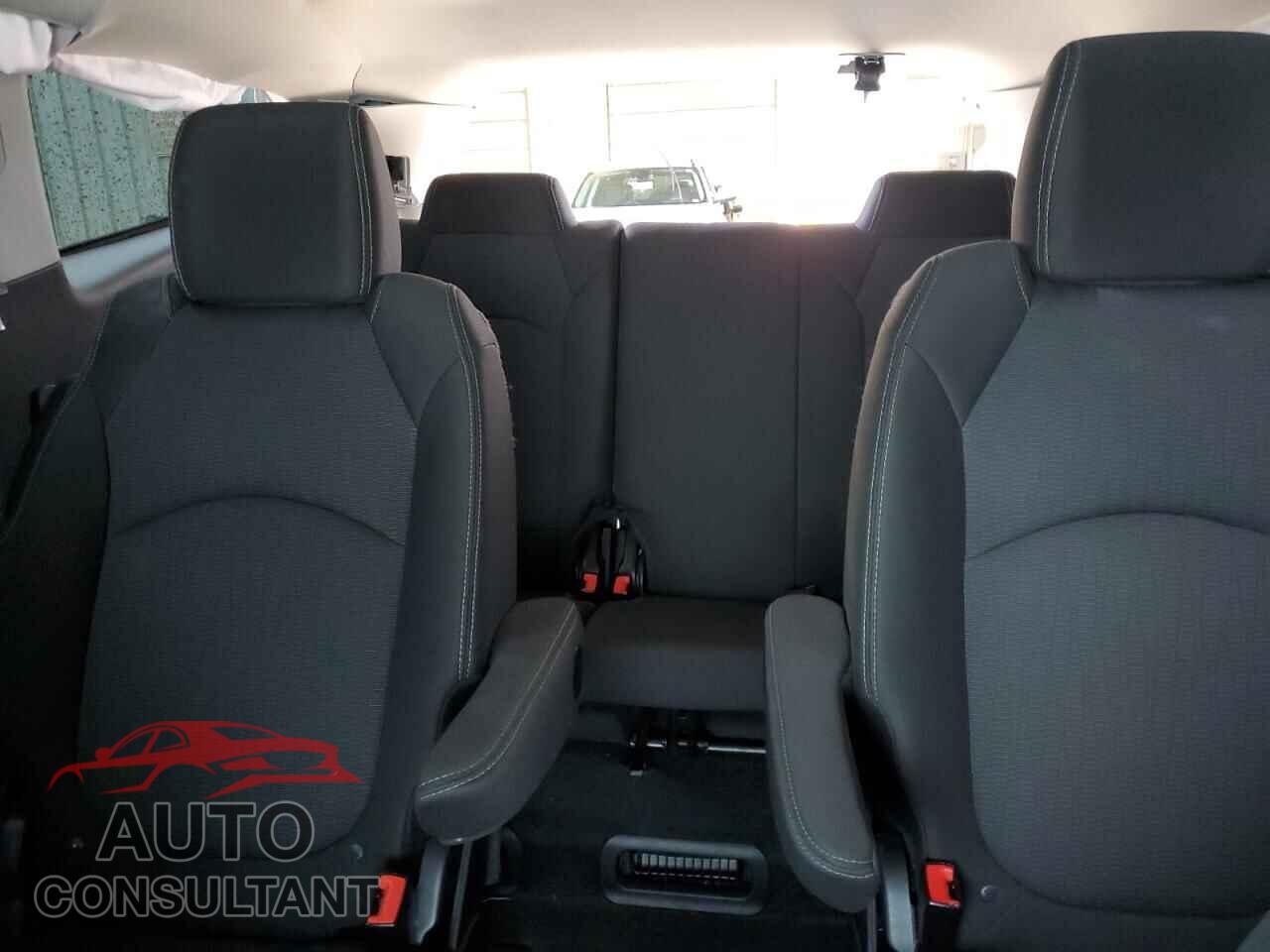 CHEVROLET TRAVERSE 2017 - 1GNKVHKD8HJ199059