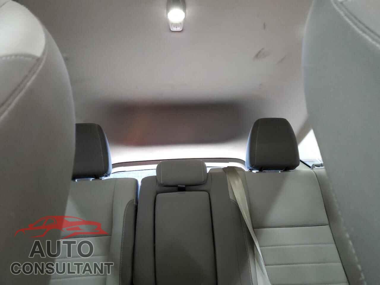 FORD ESCAPE 2015 - 1FMCU9G97FUC06407