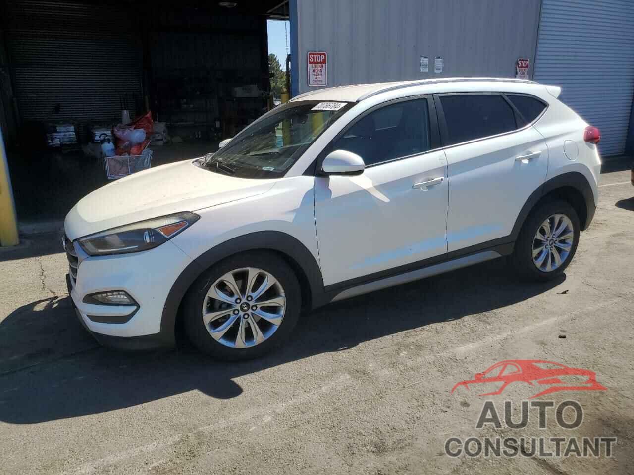 HYUNDAI TUCSON 2017 - KM8J33A43HU282911