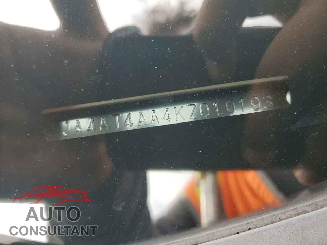 MITSUBISHI ECLIPSE 2019 - JA4AT4AA4KZ010193