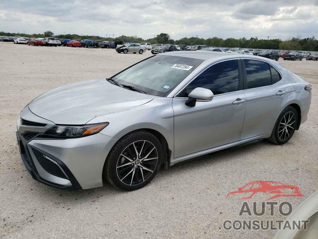 TOYOTA CAMRY 2022 - 4T1G11AK7NU638484
