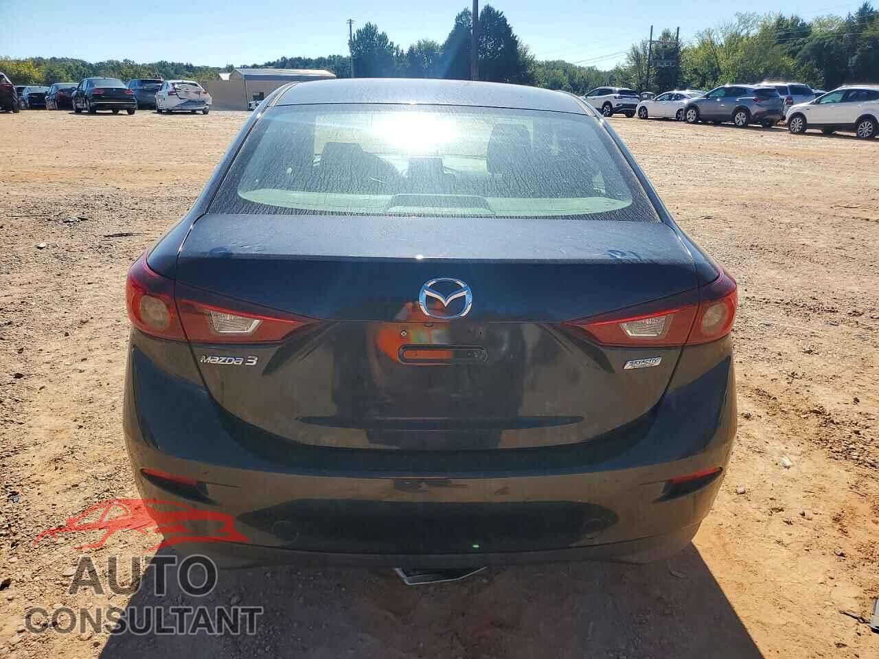 MAZDA 3 2018 - 3MZBN1U76JM229723