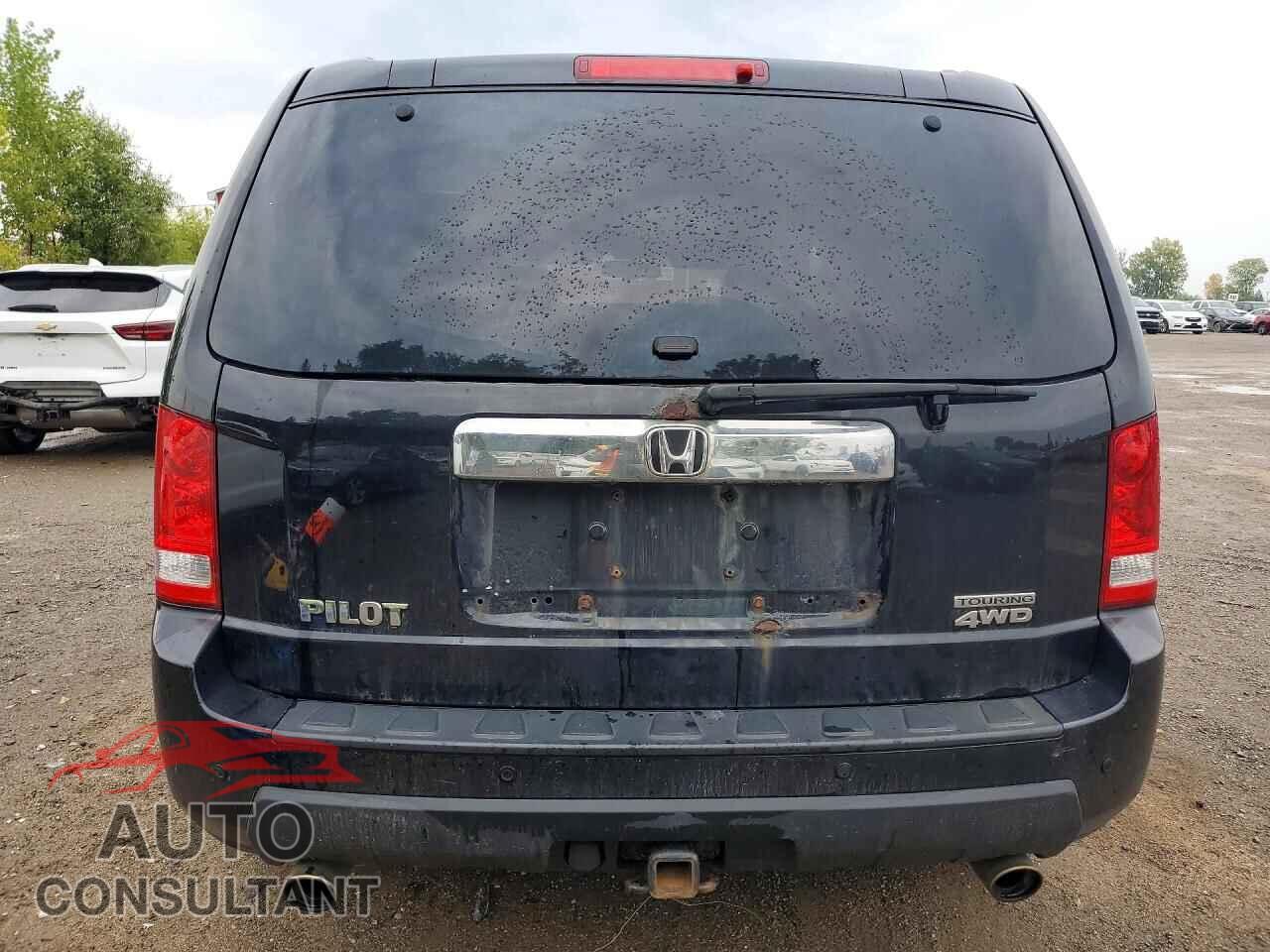 HONDA PILOT 2011 - 5FNYF4H94BB022115