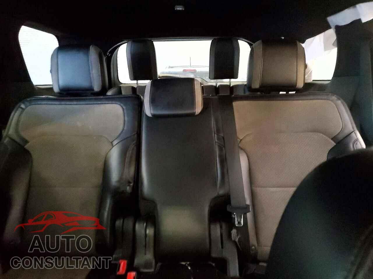 FORD EXPLORER 2017 - 1FM5K8D8XHGB63705