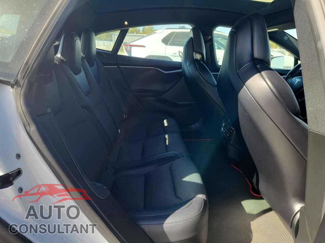 TESLA MODEL S 2018 - 5YJSA1E20JF281760