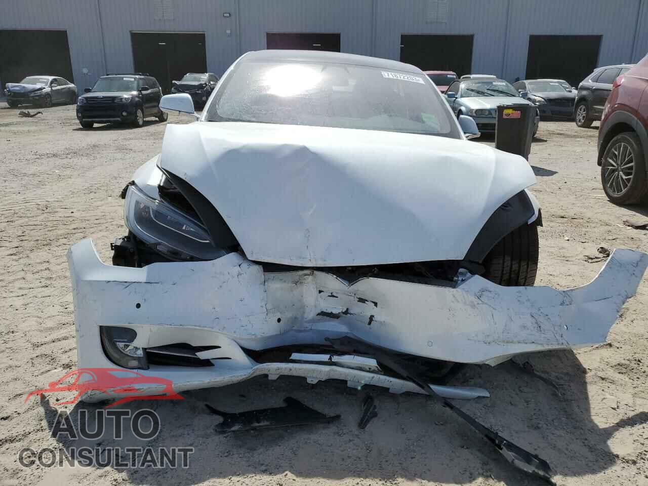 TESLA MODEL S 2020 - 5YJSA1E44LF396026
