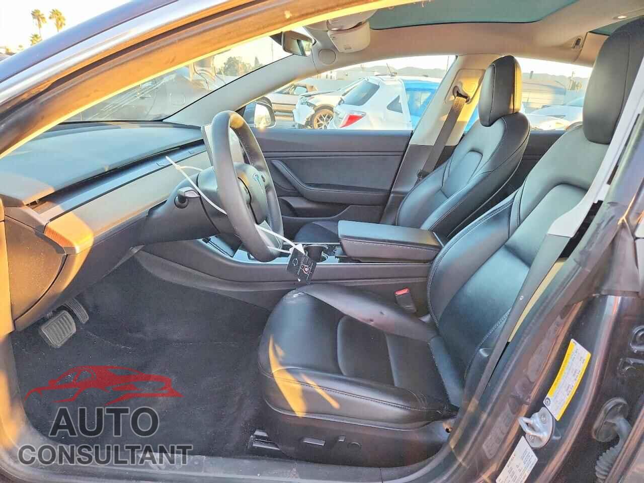 TESLA MODEL 3 2020 - 5YJ3E1EBXLF649583