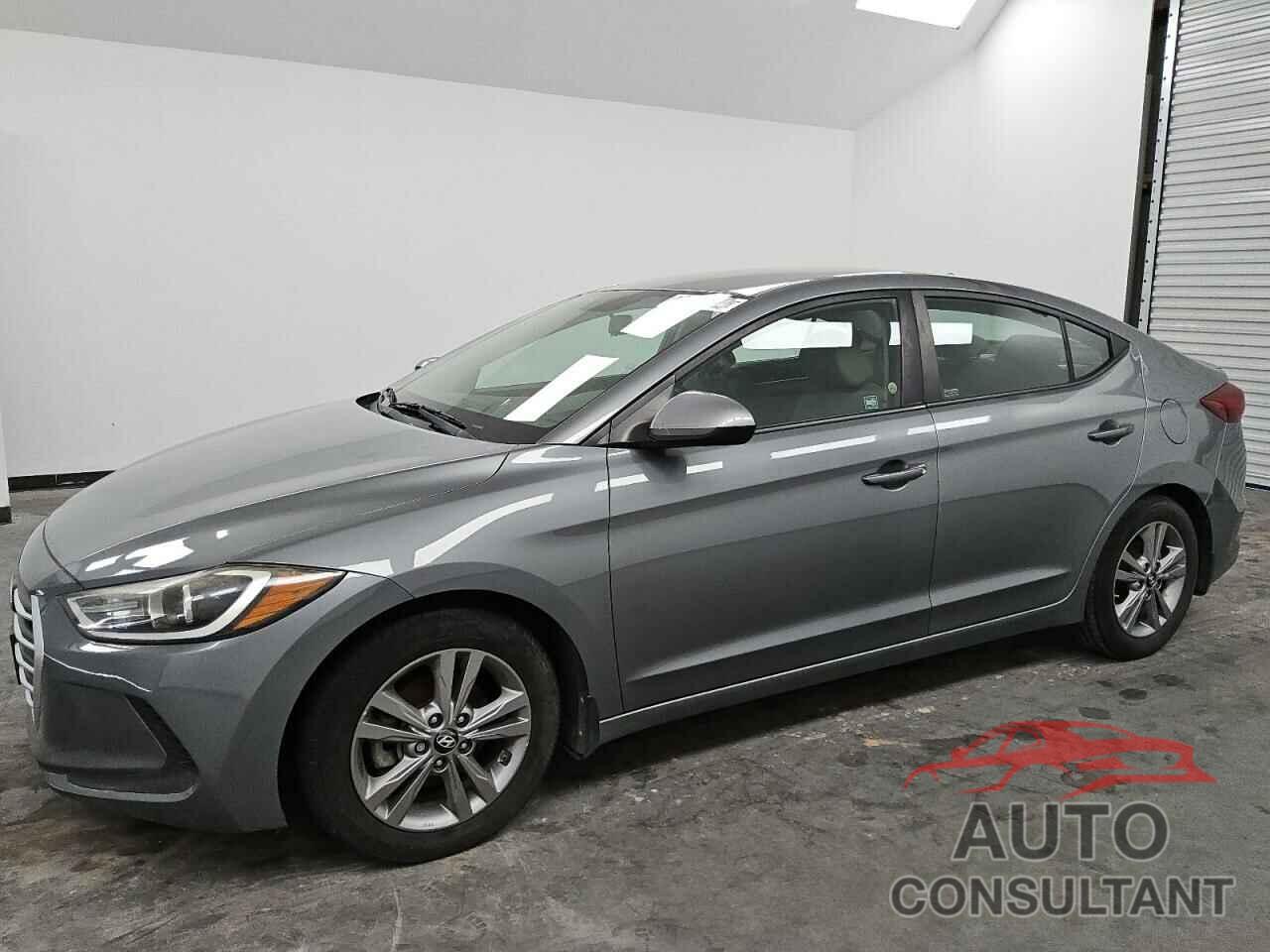 HYUNDAI ELANTRA 2018 - KMHD84LF8JU537528