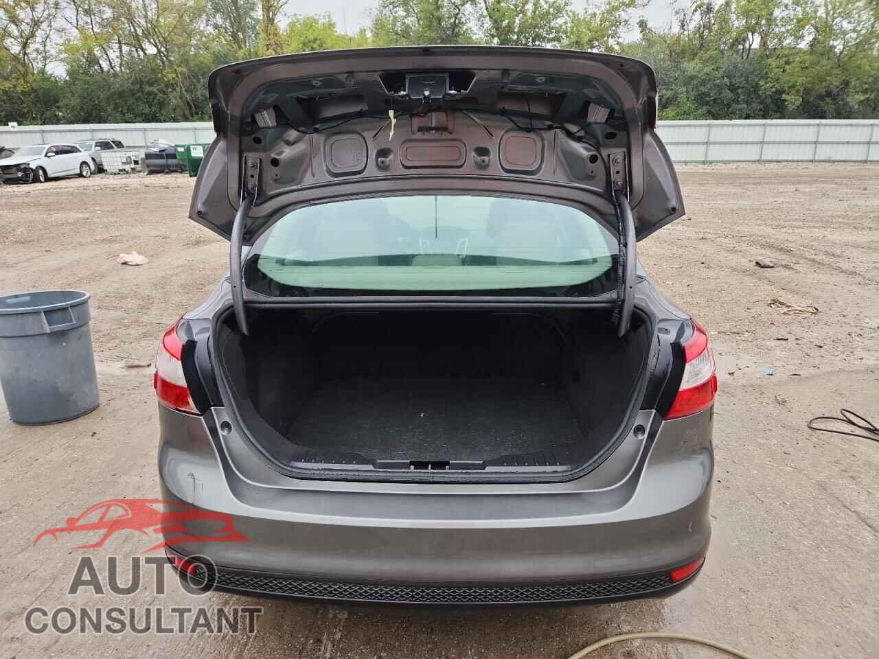 FORD FOCUS 2014 - 1FADP3F26EL431221