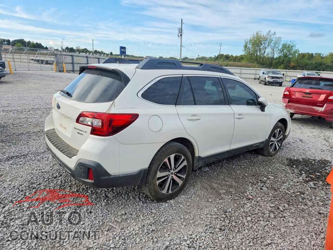 SUBARU OUTBACK 2018 - 4S4BSENC0J3344331