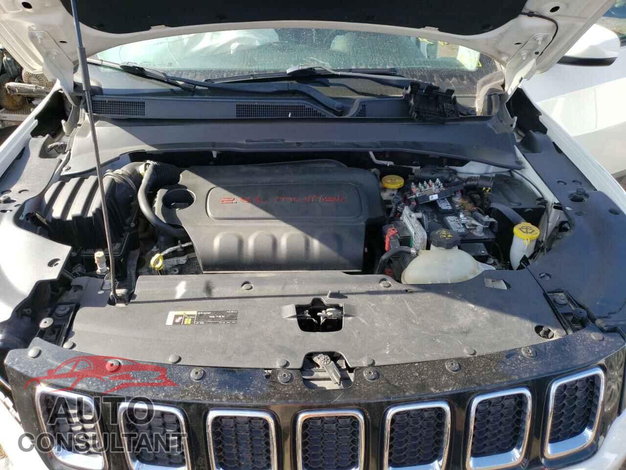JEEP COMPASS 2018 - 3C4NJDBB2JT392461