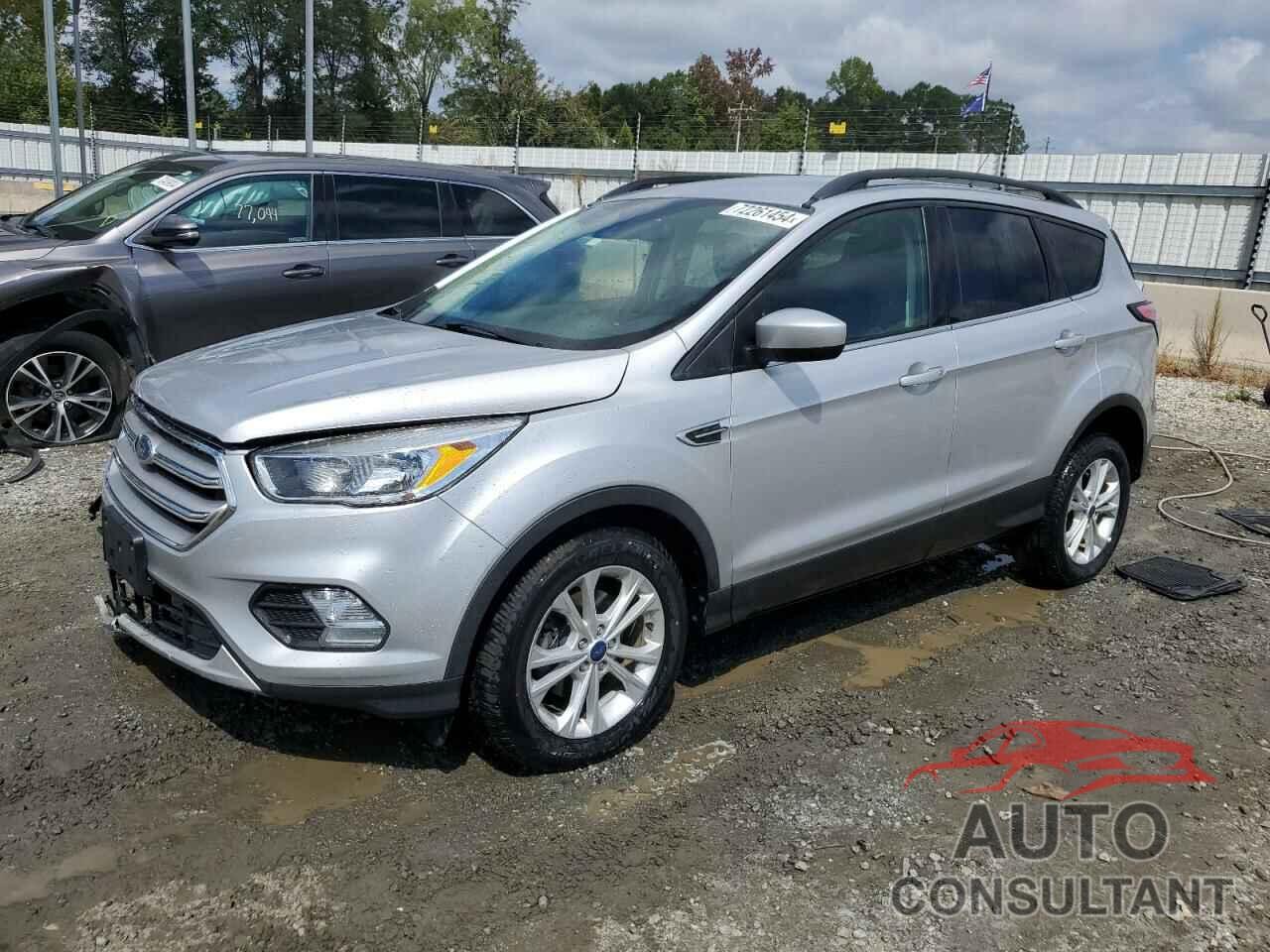 FORD ESCAPE 2018 - 1FMCU0GDXJUD06350