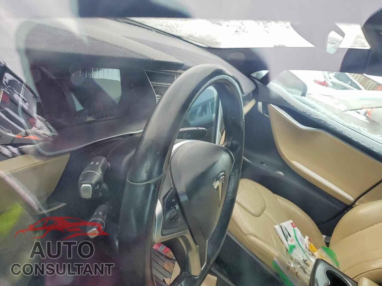 TESLA MODEL S 2015 - 5YJSA1H29FF096464