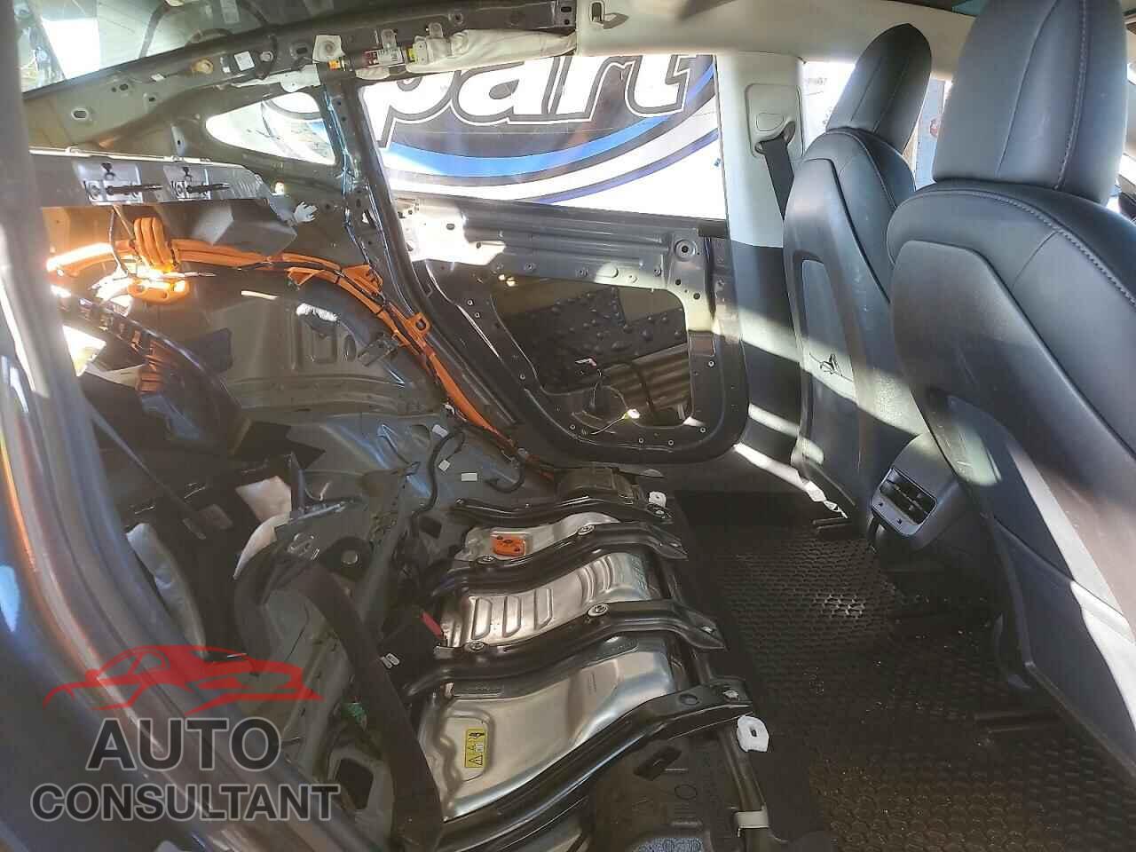 TESLA MODEL 3 2019 - 5YJ3E1EA6KF321678