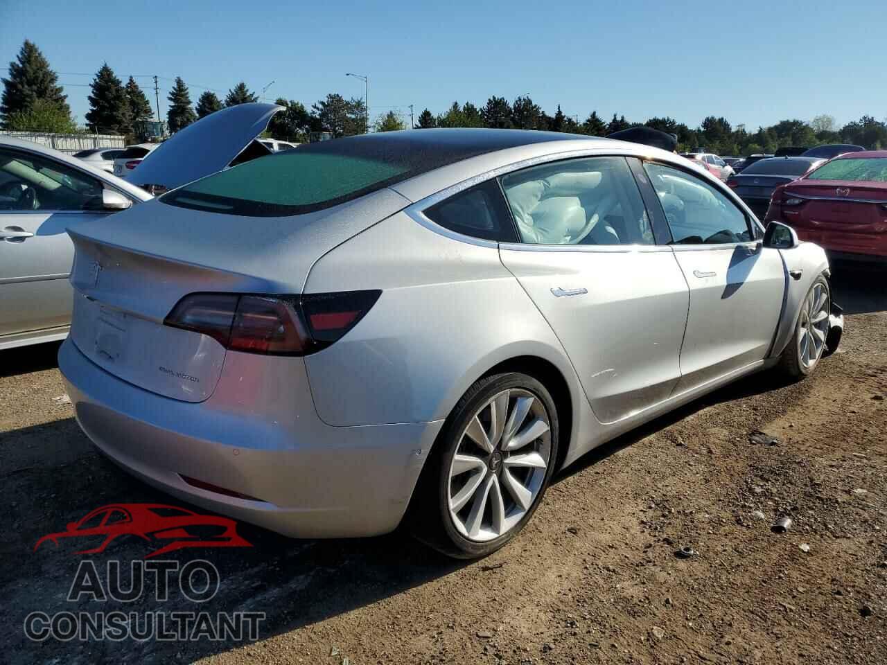 TESLA MODEL 3 2018 - 5YJ3E1EB8JF097319