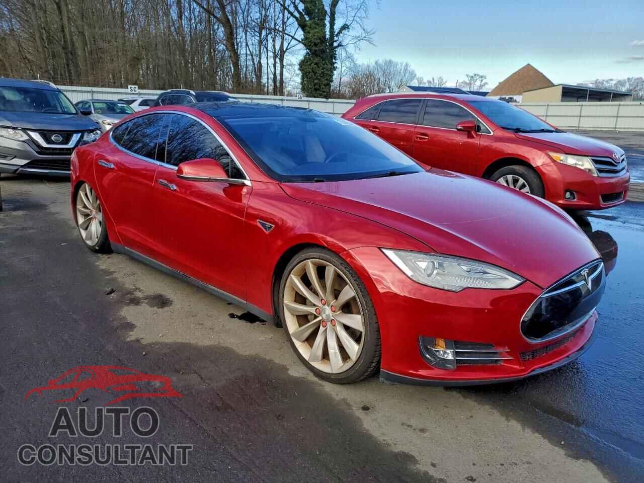 TESLA MODEL S 2013 - 5YJSA1DN6DFP09413