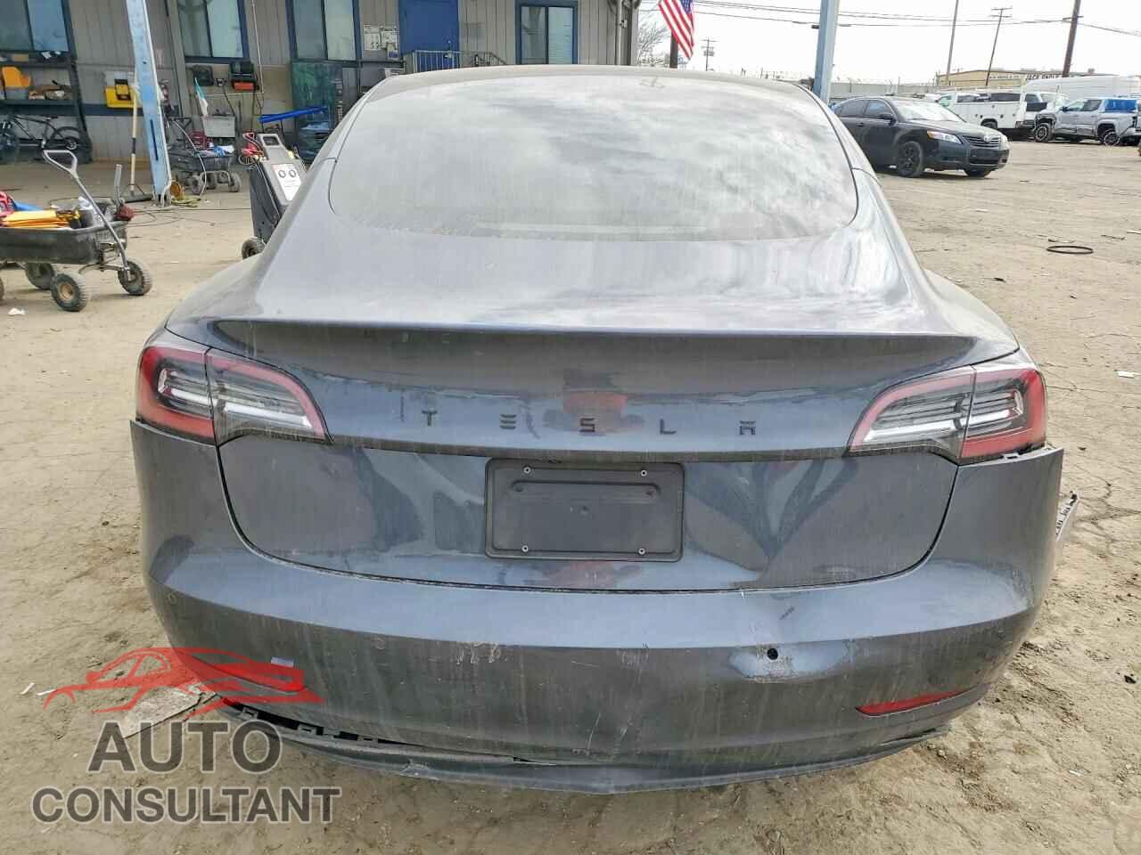 TESLA MODEL 3 2019 - 5YJ3E1EA8KF537015