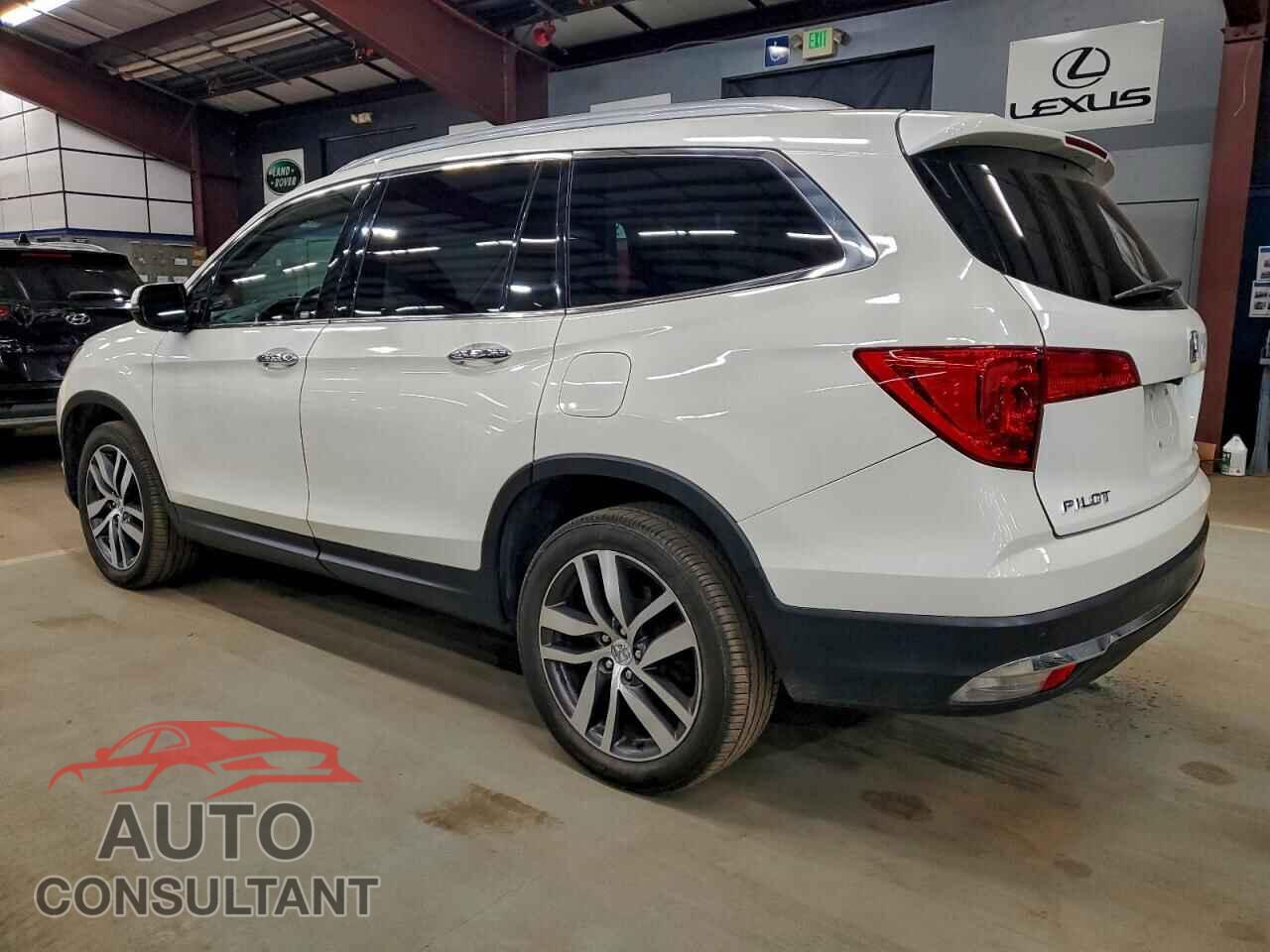 HONDA PILOT 2016 - 5FNYF6H93GB054508