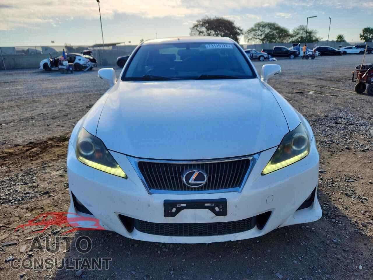 LEXUS IS 2012 - JTHBF5C22C5164146