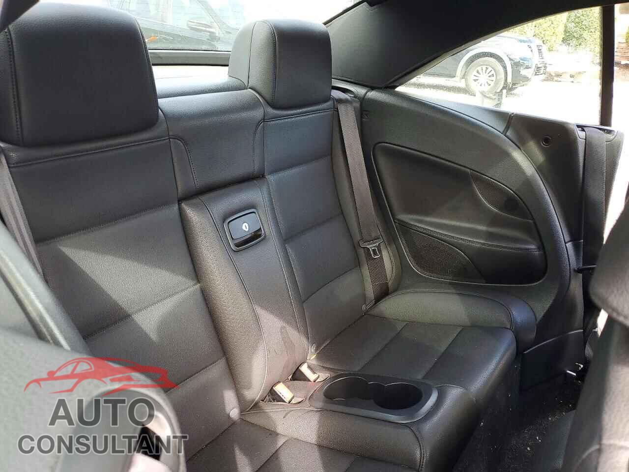 VOLKSWAGEN EOS 2012 - WVWBW7AH2CV002585