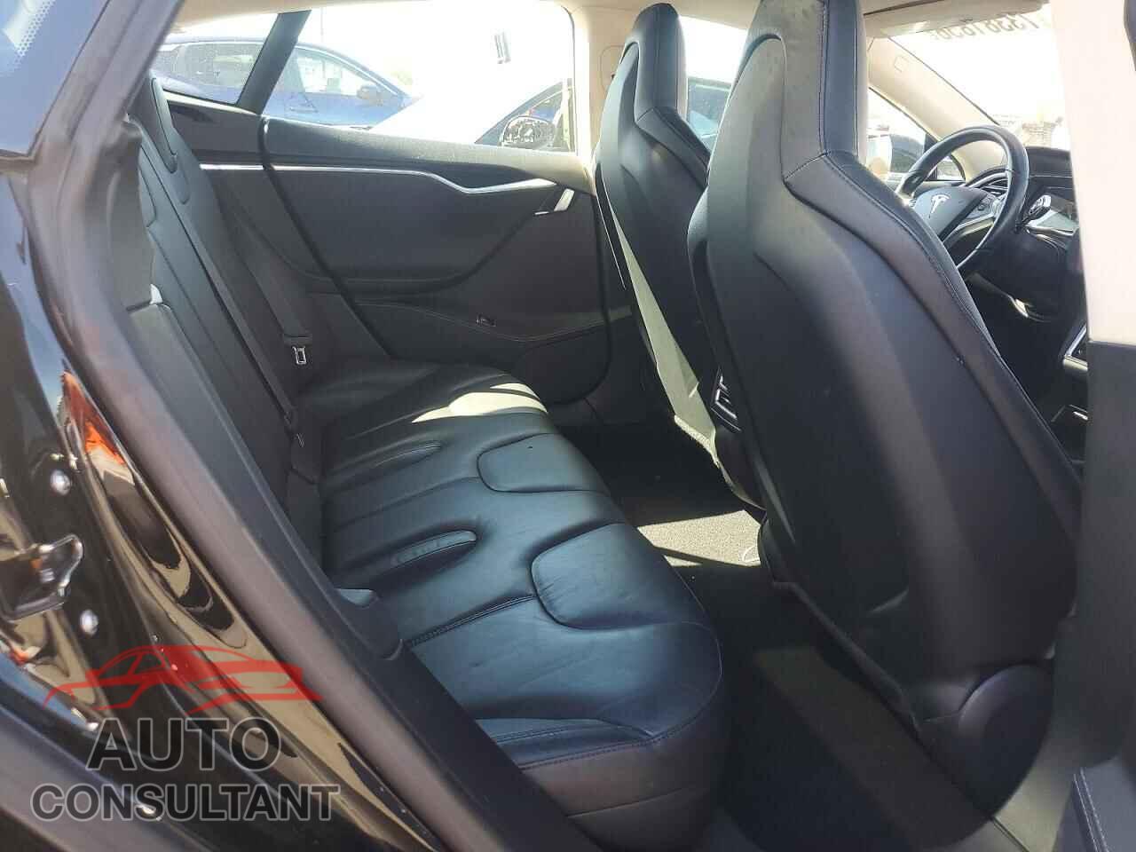TESLA MODEL S 2014 - 5YJSA1H11EFP44823