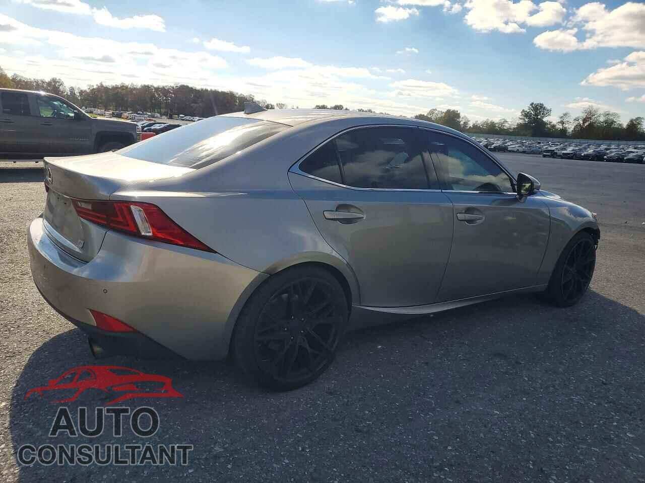LEXUS IS 2014 - JTHBE1D24E5000197