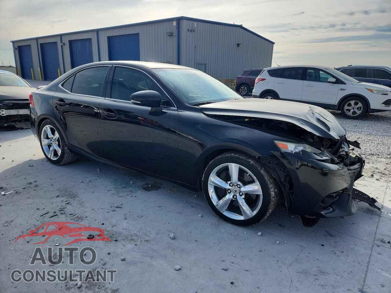 LEXUS IS 2014 - JTHBE1D22E5002482