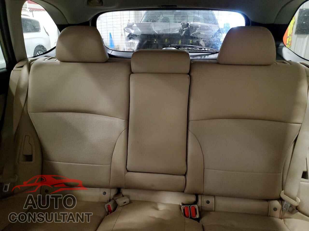 SUBARU OUTBACK 2015 - 4S4BSBLC7F3302215