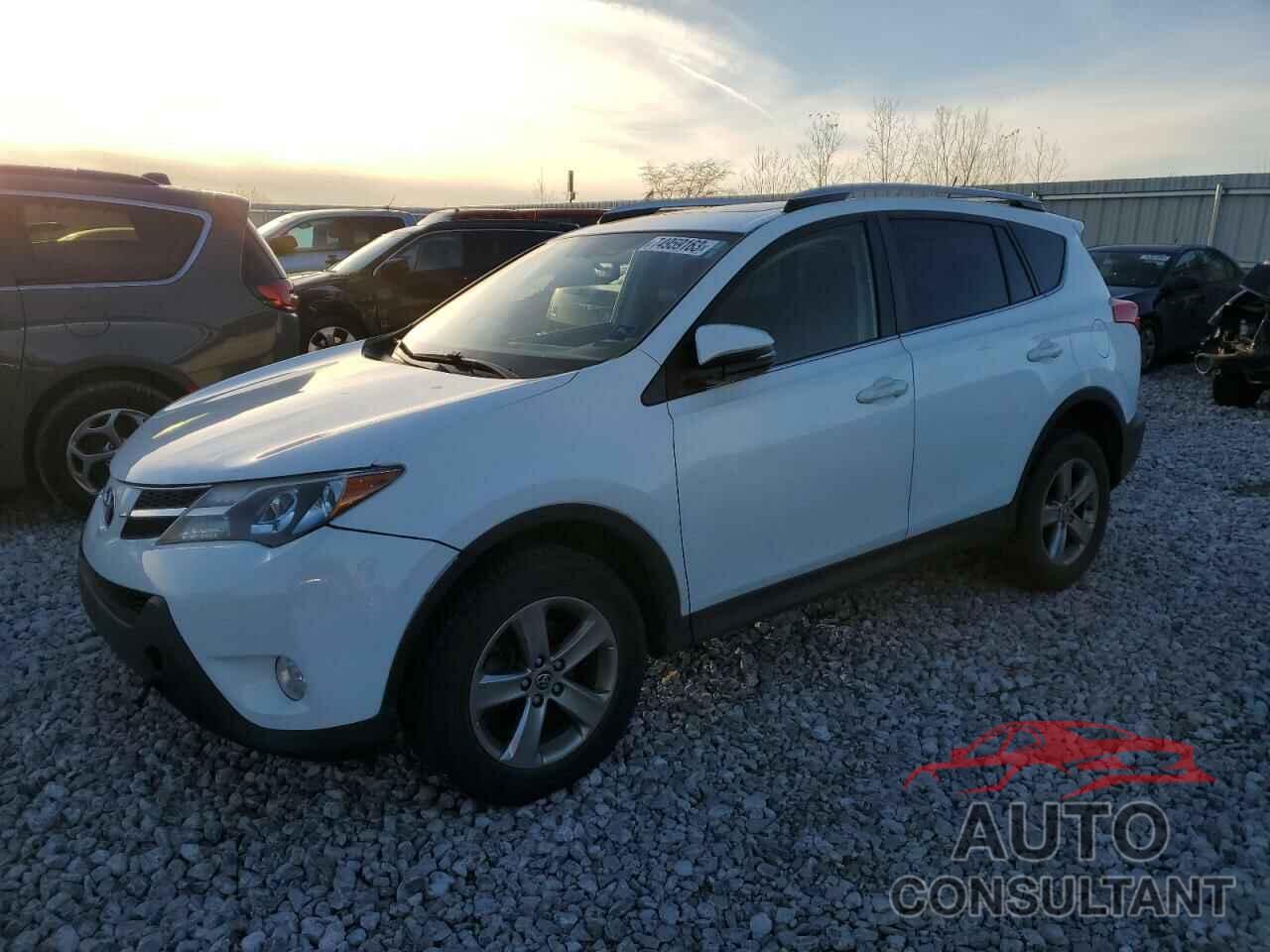 TOYOTA RAV4 2015 - JTMRFREV3FD101890