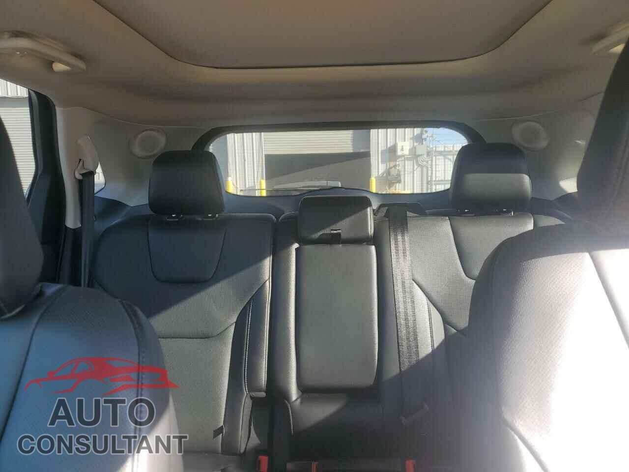 FORD EDGE 2018 - 2FMPK3K82JBB29964