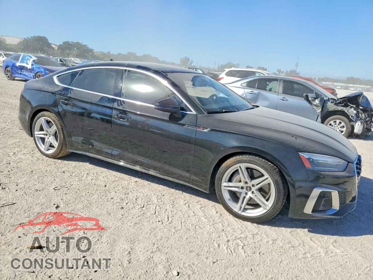 AUDI A5 2022 - WAUDACF53NA037609
