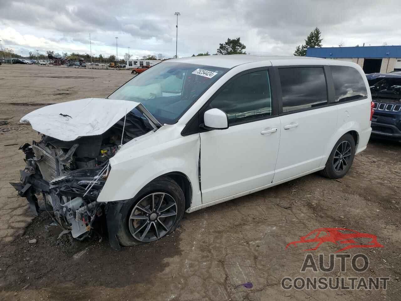 DODGE CARAVAN 2018 - 2C4RDGEG9JR319348