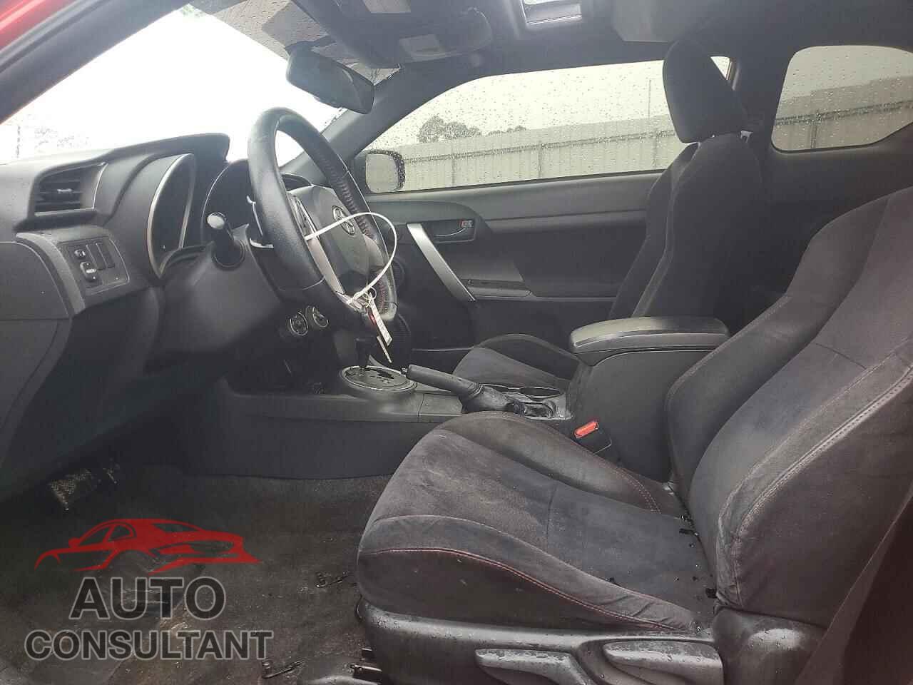 TOYOTA SCION 2013 - JTKJF5C71D3054445