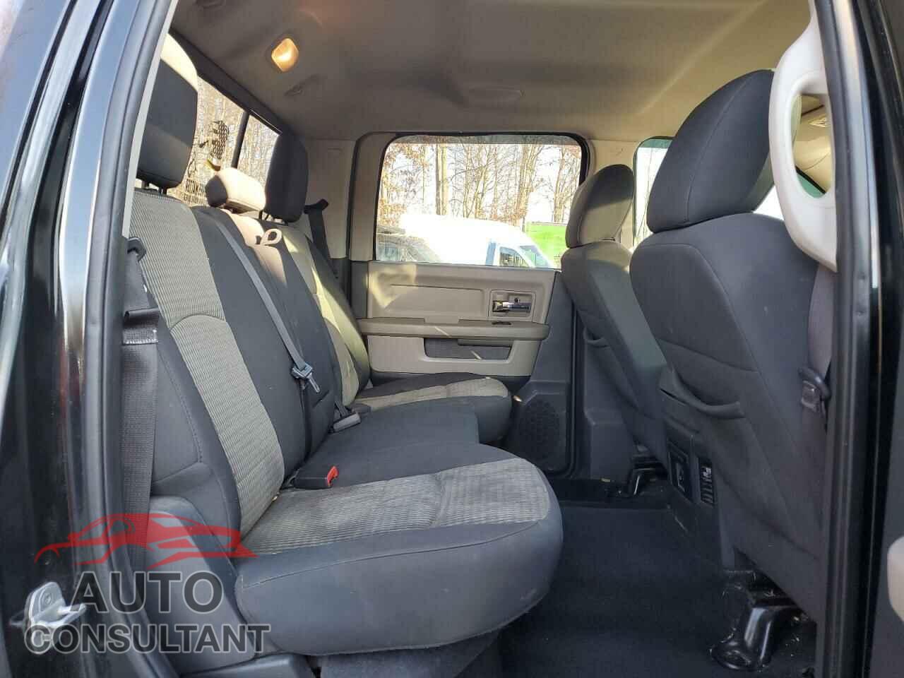 DODGE RAM 1500 2012 - 1C6RD7LT3CS161274