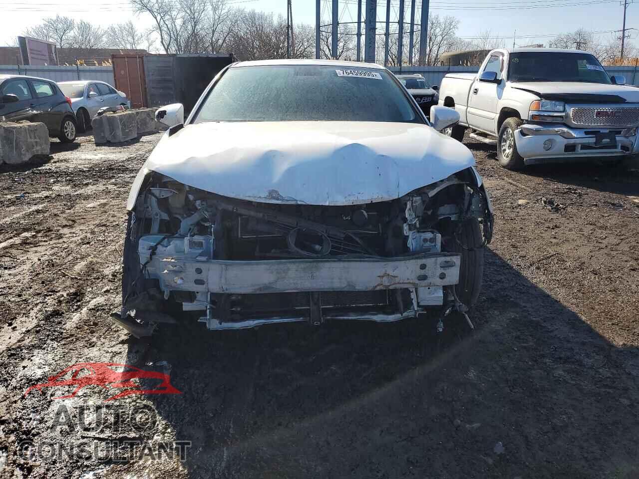 LEXUS CT 200 2012 - JTHKD5BH8C2103221