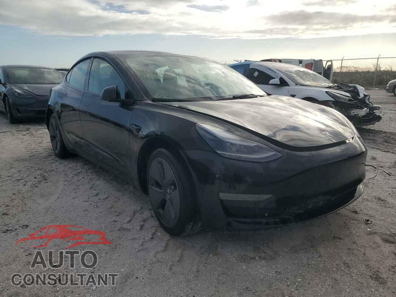 TESLA MODEL 3 2023 - 5YJ3E1EA5PF452401