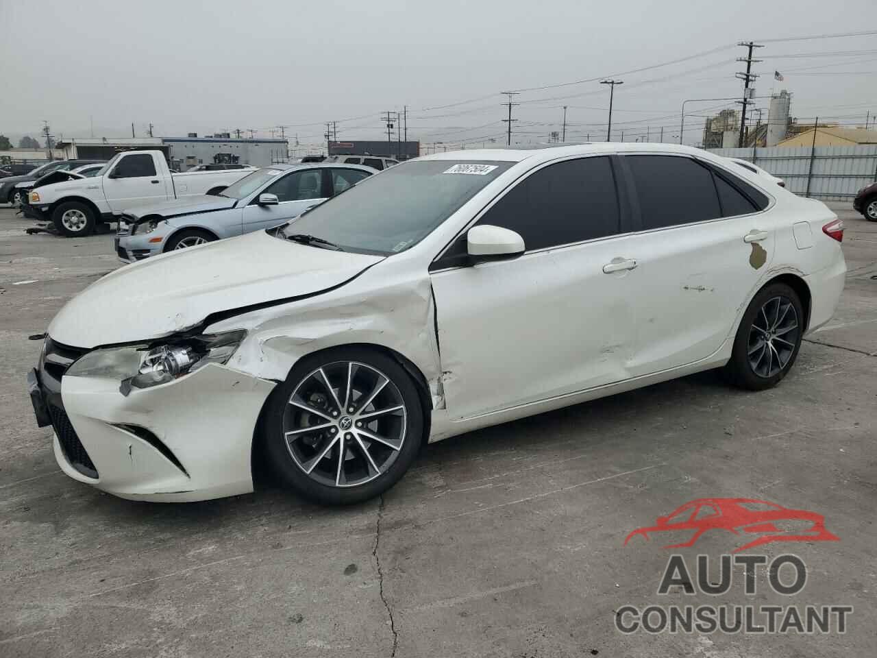 TOYOTA CAMRY 2016 - 4T1BF1FK8GU138843