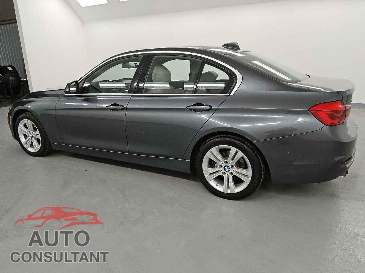 BMW 3 SERIES 2016 - WBA8E3G59GNU01998