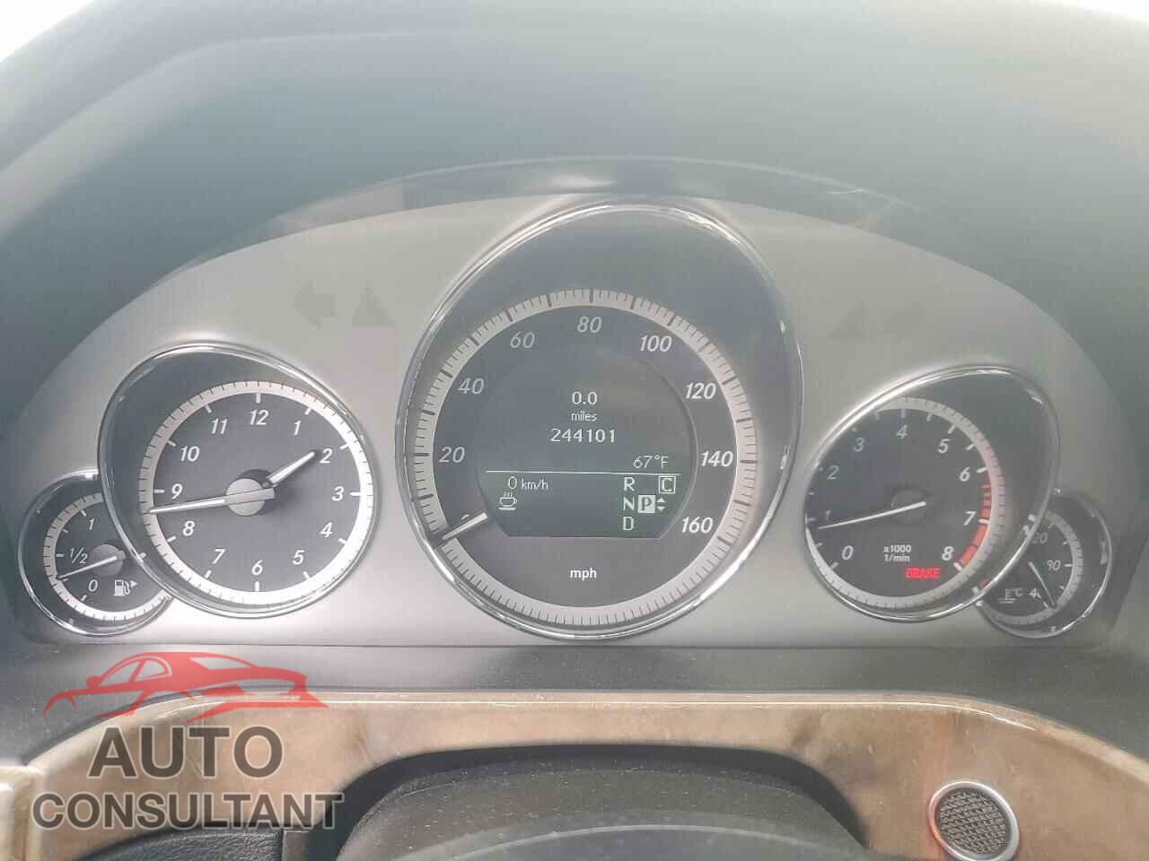 MERCEDES-BENZ E-CLASS 2010 - WDDHF5GB3AA090185