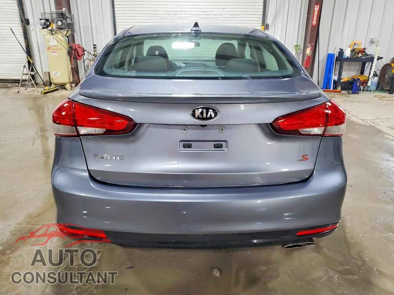 KIA FORTE 2018 - 3KPFL4A73JE186825
