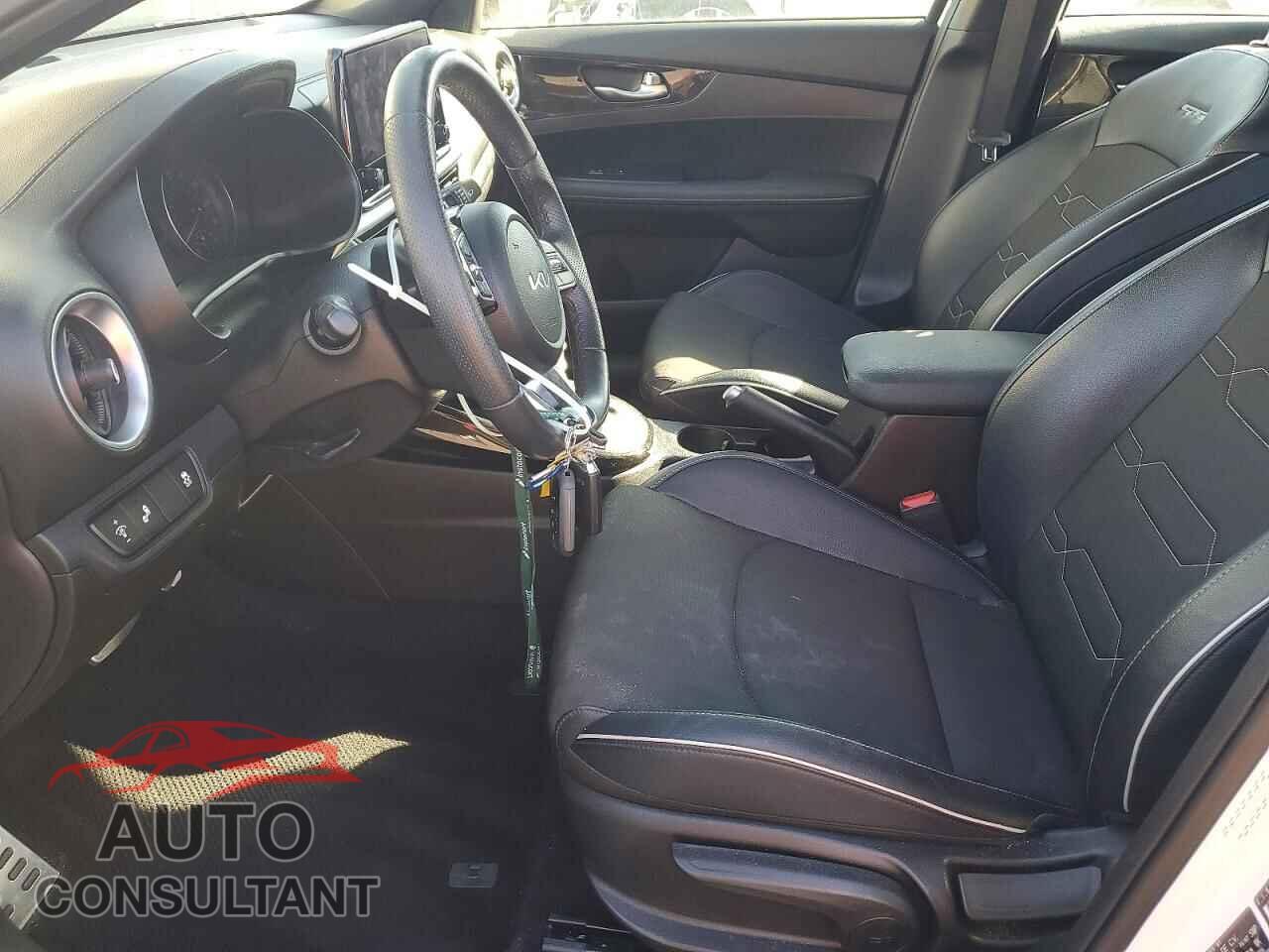 KIA FORTE 2023 - 3KPF54AD1PE523324