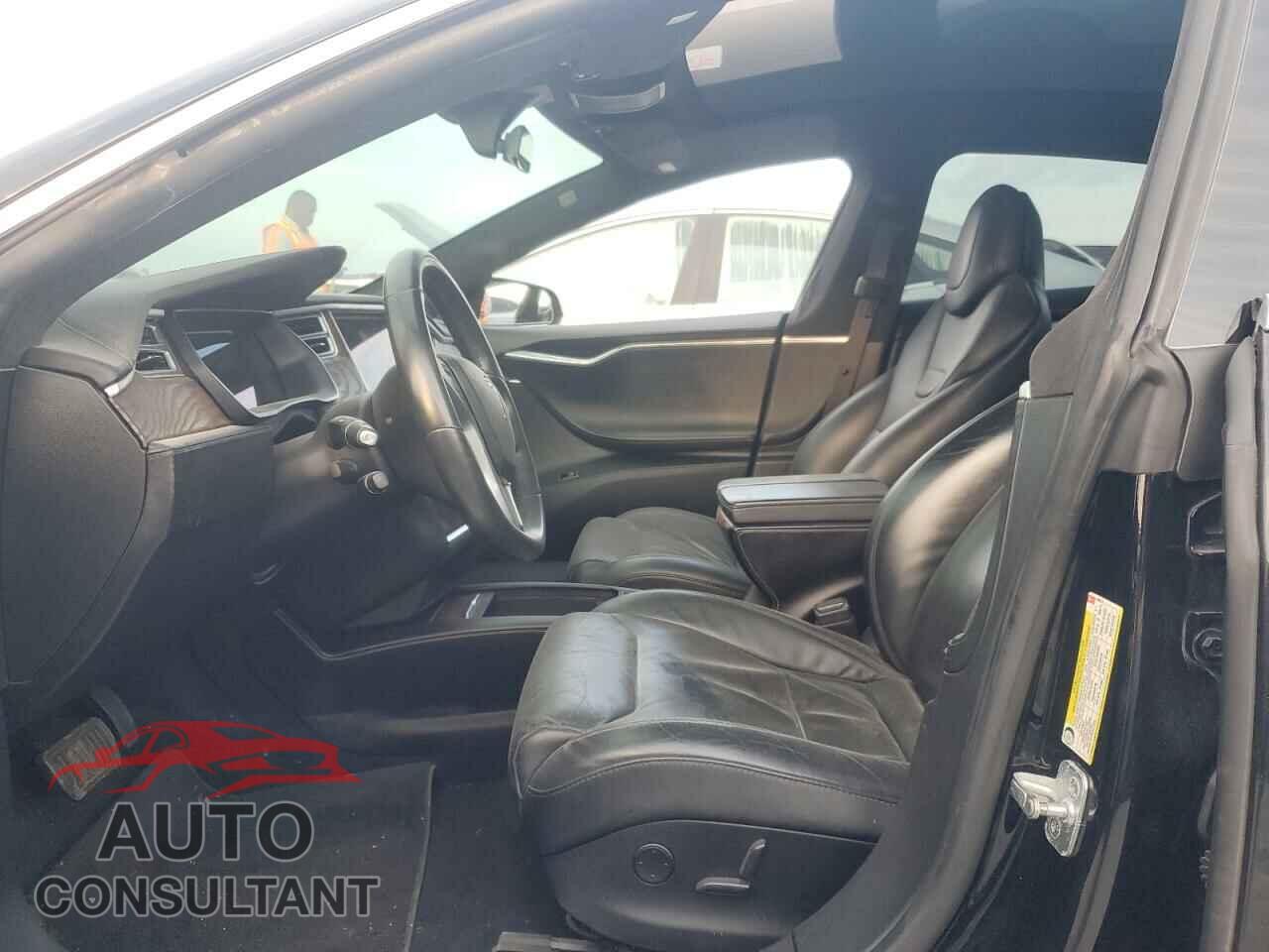 TESLA MODEL S 2017 - 5YJSA1E12HF199613