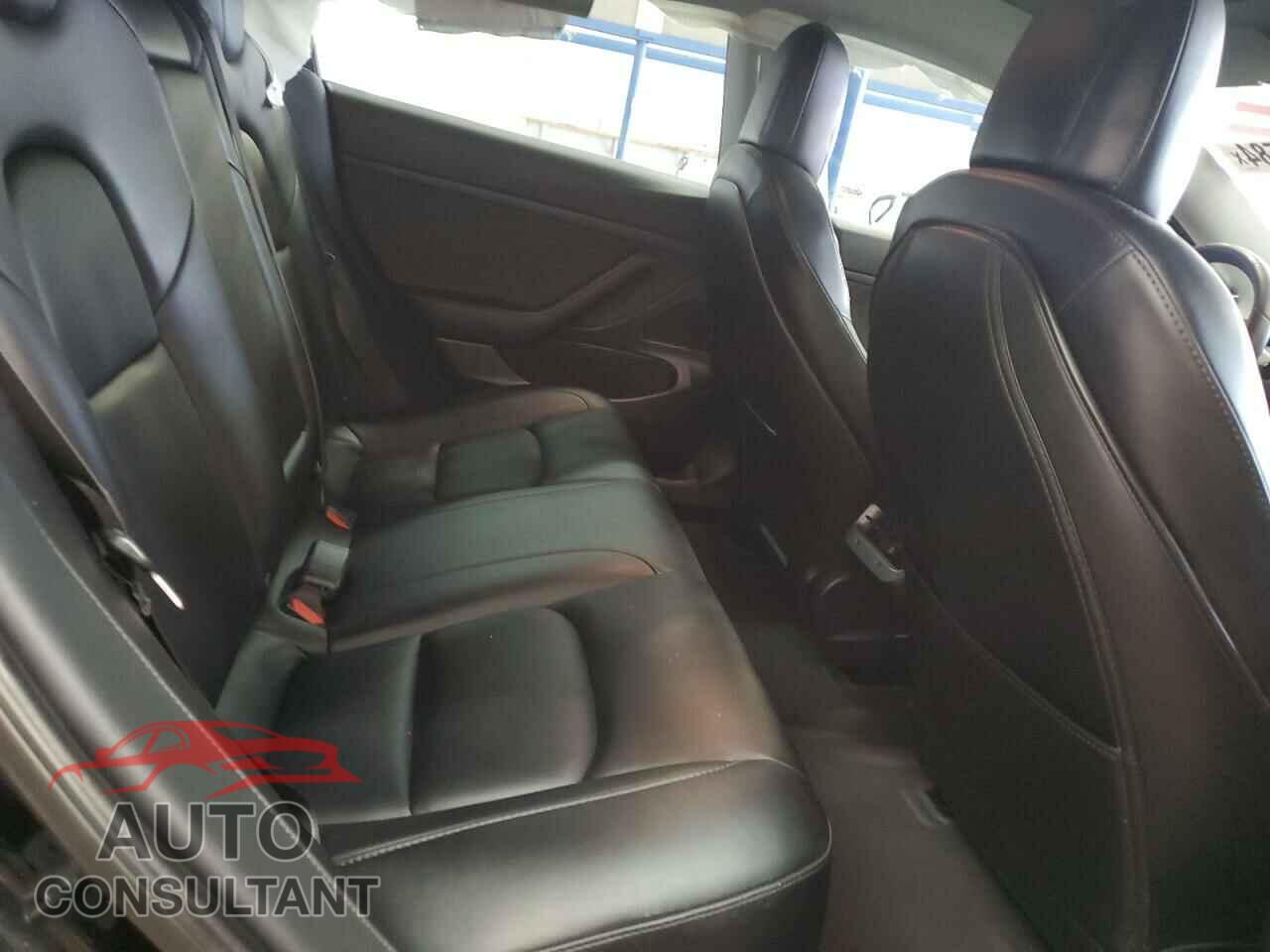 TESLA MODEL 3 2020 - 5YJ3E1EA7LF660810