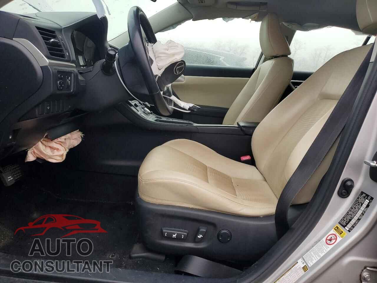 LEXUS CT 200 2011 - JTHKD5BH9B2010609