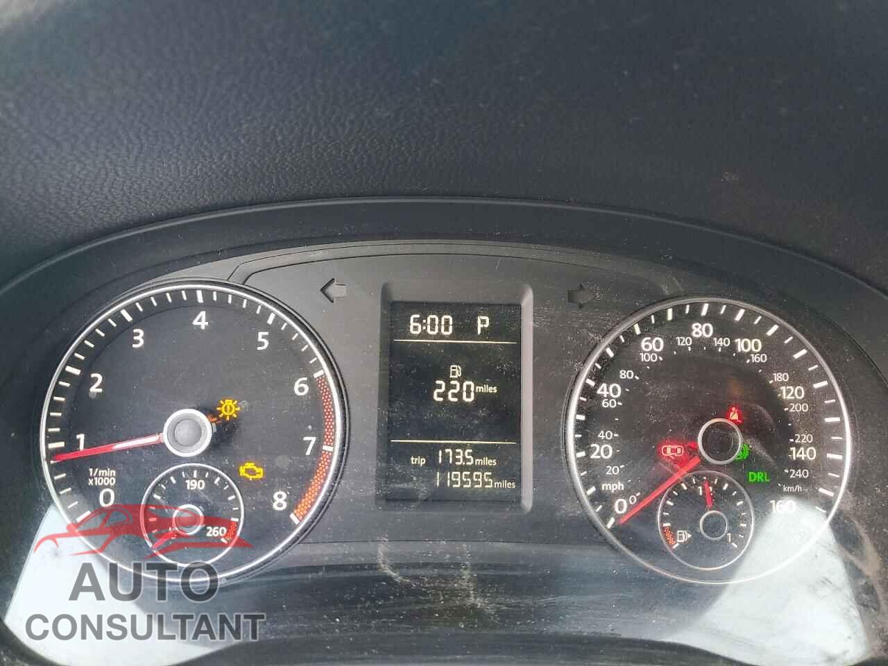 VOLKSWAGEN PASSAT 2014 - 1VWAP7A32EC005401