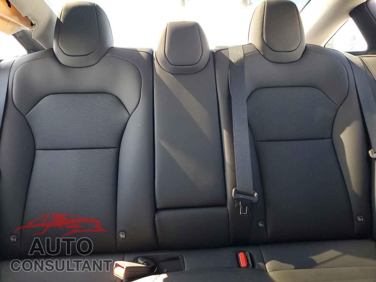 TESLA MODEL 3 2026 - 5YJ3E1EA2TF129546